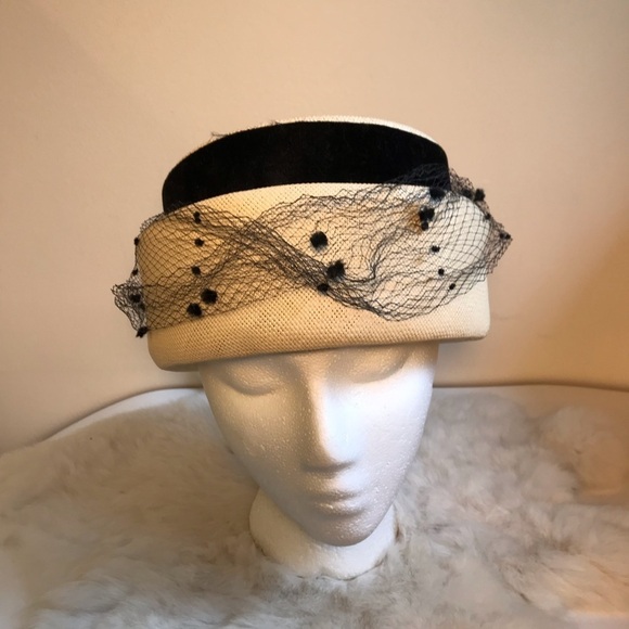 Vintage Union Made Straw Pillbox Hat Black Netting - Picture 1 of 11